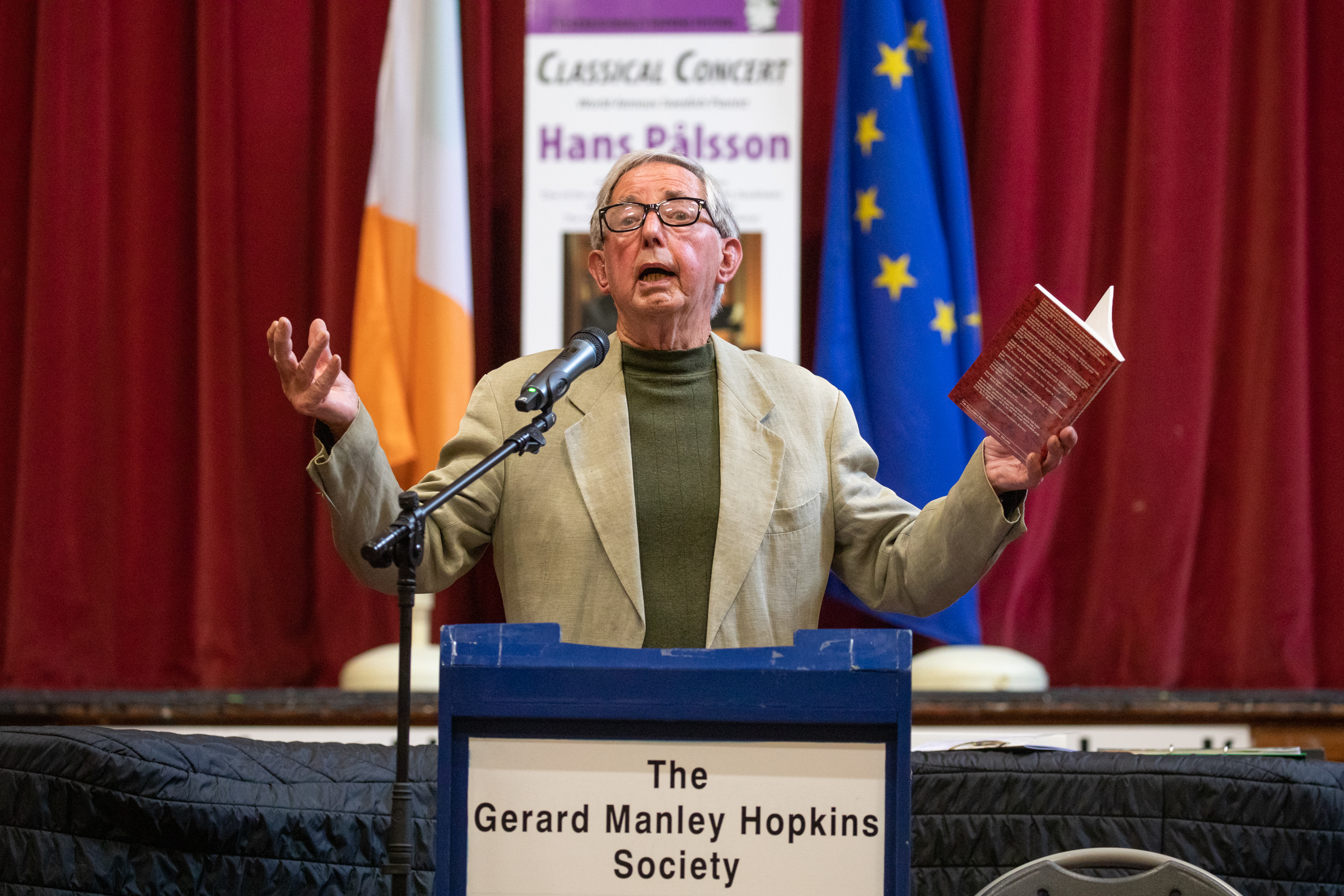 Desmond Egan